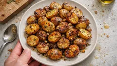 Pommes de terre grenailles confites au four : croustillantes dehors, fondantes dedans