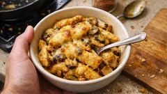 Poulet à la béchamel au curry : crémeux, parfumé et prêt à gratiner