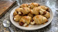 Mini croissants apéritifs chorizo & fromage frais : croustillants, prêts en 20 minutes