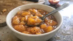 Compote de pêches maison à la vanille : fondante, peu sucrée et prête en 20 min