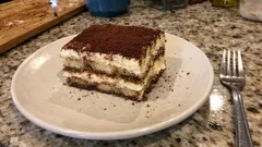 Tiramisu italien crémeux : la recette simple à préparer la veille, qui se tient bien