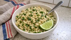 Quinoa aux herbes et épices : l’accompagnement léger qui réveille un plat simple