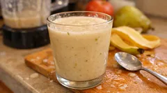 Smoothie pomme–poire–banane au yaourt : crémeux et prêt en 5 minutes
